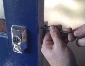 Town Center Locksmith Shop Burbank, CA 818-492-3078 Town Center Locksmith Shop Burbank, CA 818-492-3078